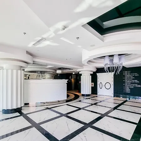 아파트 Ans Hanza Tower No 628 - Swimming Pool, Sauna, Jacuzzi, Viewing Terrace *