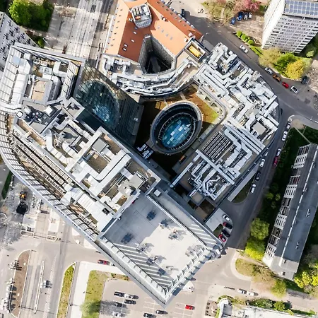 Ans Hanza Tower No 628 - Swimming Pool, Sauna, Jacuzzi, Viewing Terrace