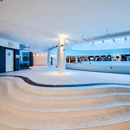 Ans Hanza Tower No 628 - Swimming Pool, Sauna, Jacuzzi, Viewing Terrace * 슈체친