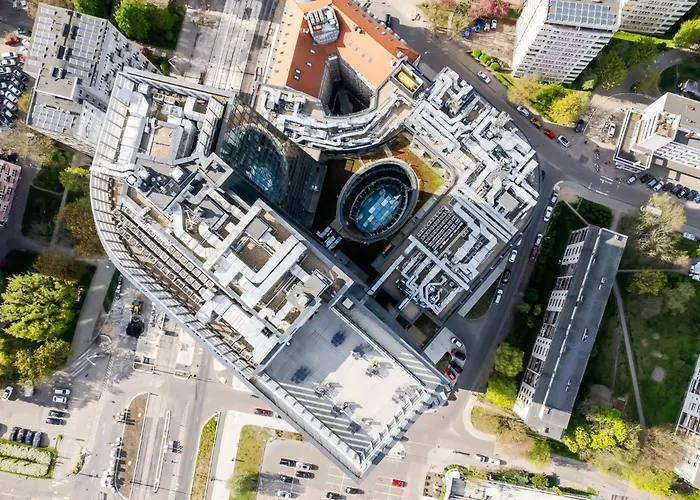 Ans Hanza Tower No 628 - Swimming Pool, Sauna, Jacuzzi, Viewing Terrace