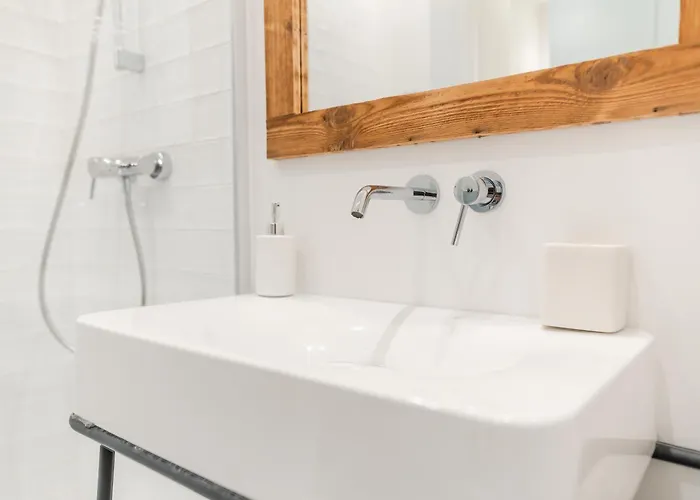 Ans Hanza Tower No 628 - Swimming Pool, Sauna, Jacuzzi, Viewing Terrace Apartment *