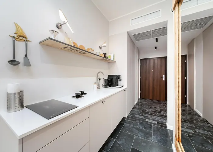 Ans Hanza Tower No 628 - Swimming Pool, Sauna, Jacuzzi, Viewing Terrace Apartment *