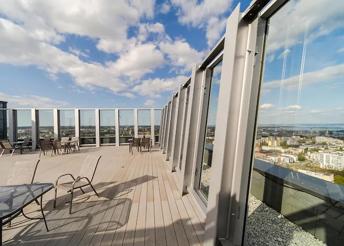 Ans Hanza Tower No 628 - Swimming Pool, Sauna, Jacuzzi, Viewing Terrace *