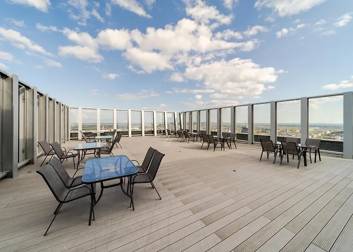 Apartment Ans Hanza Tower No 628 - Swimming Pool, Sauna, Jacuzzi, Viewing Terrace