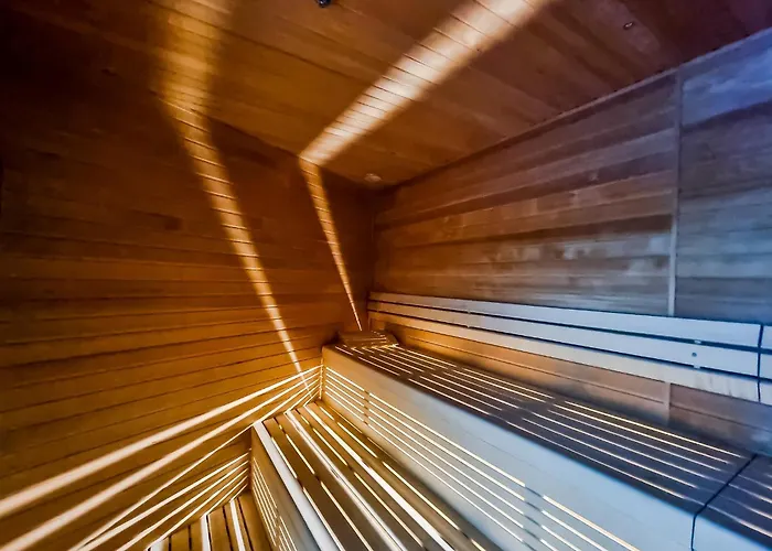 Ans Hanza Tower No 628 - Swimming Pool, Sauna, Jacuzzi, Viewing Terrace Apartment